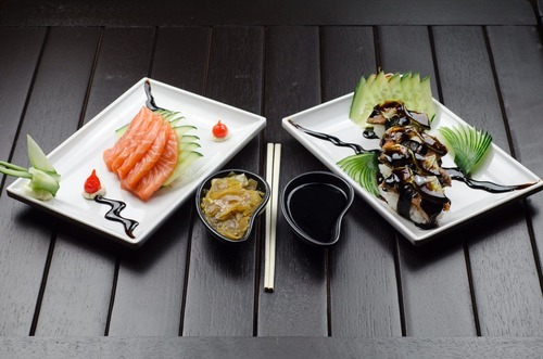 Een Japans café voor kantoorwerkers beginnen