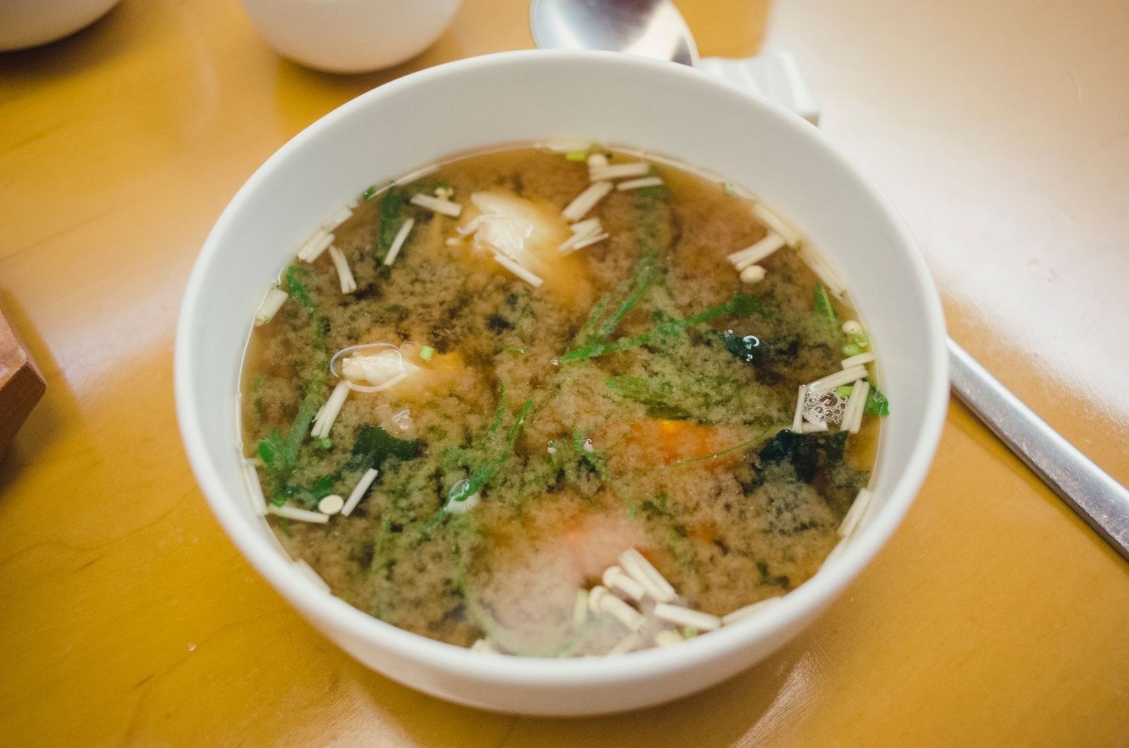 Miso ontrafeld: het smaakverschil tussen shiro, aka en awase miso